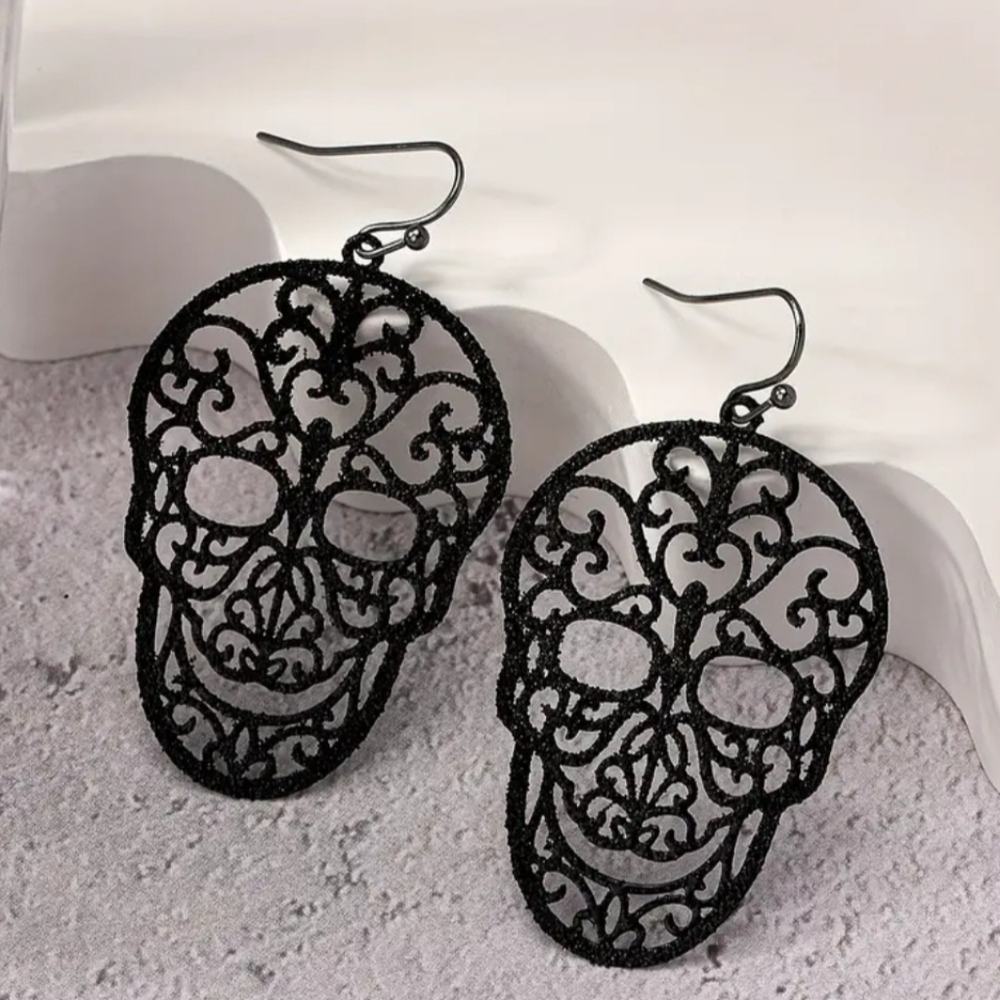 Halloween Black Carved Skull Design Dangle Earrings